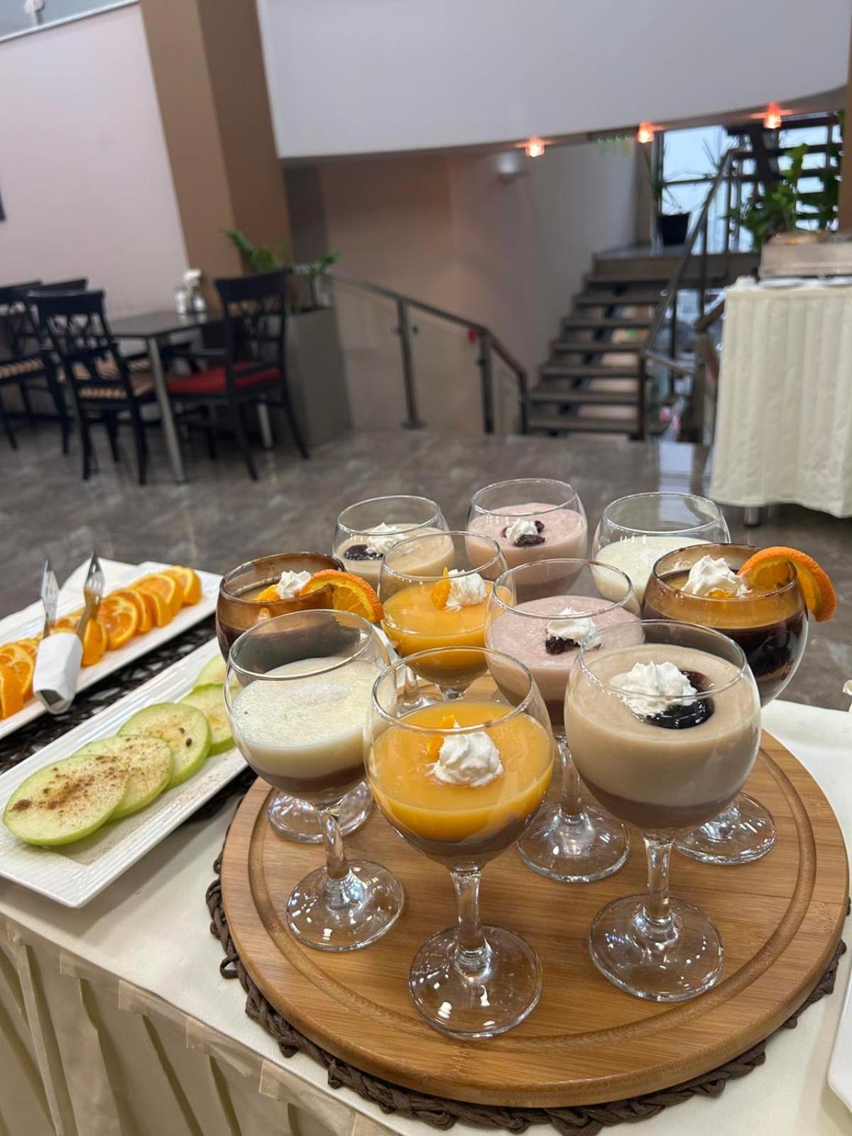 Hotel Hamburg Skopje Zewnętrze zdjęcie